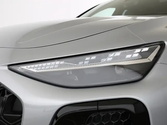 Audi A6 view 30