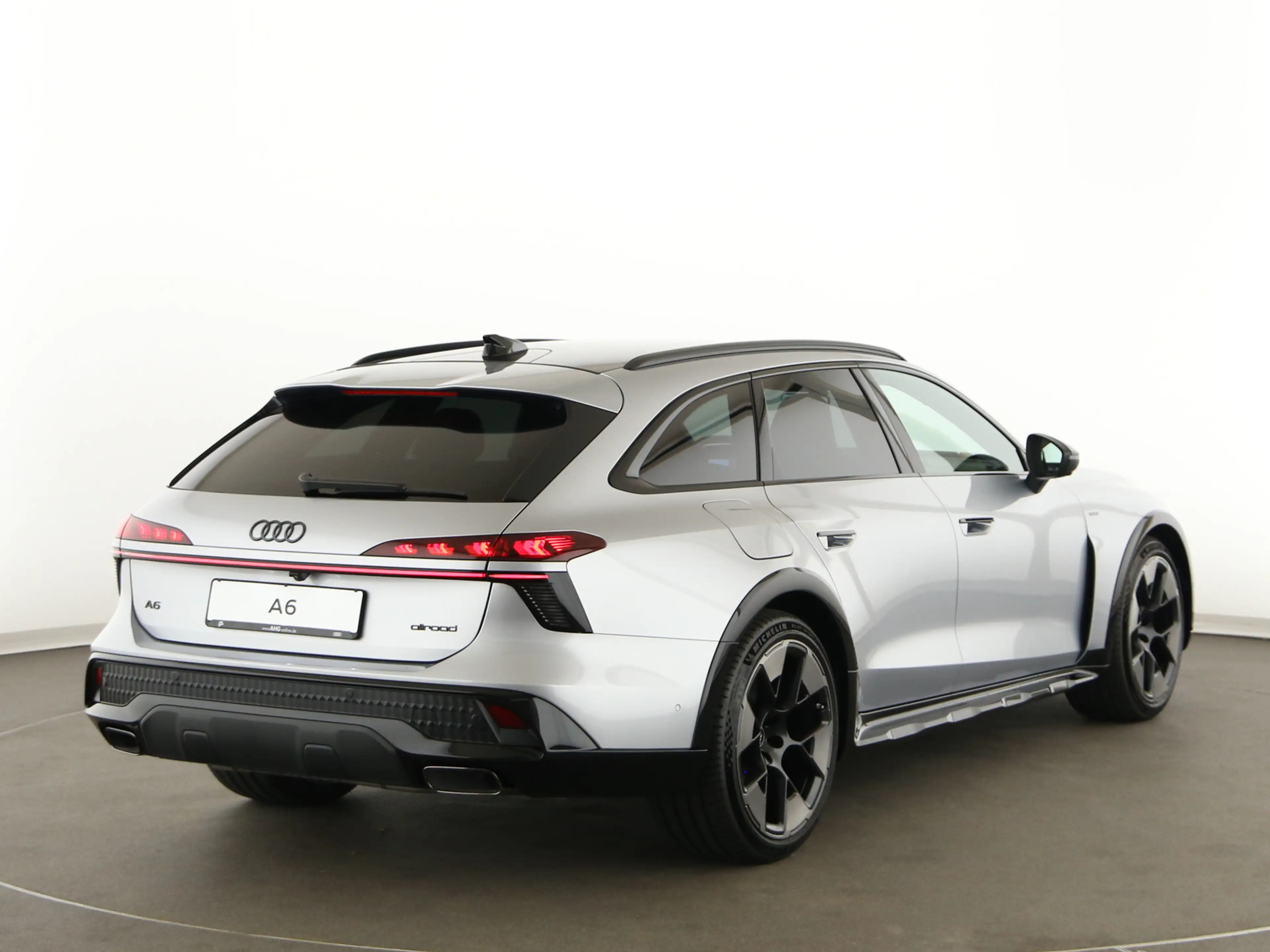 Audi A6 allroad e-hybrid quattro S tronic — photo 7