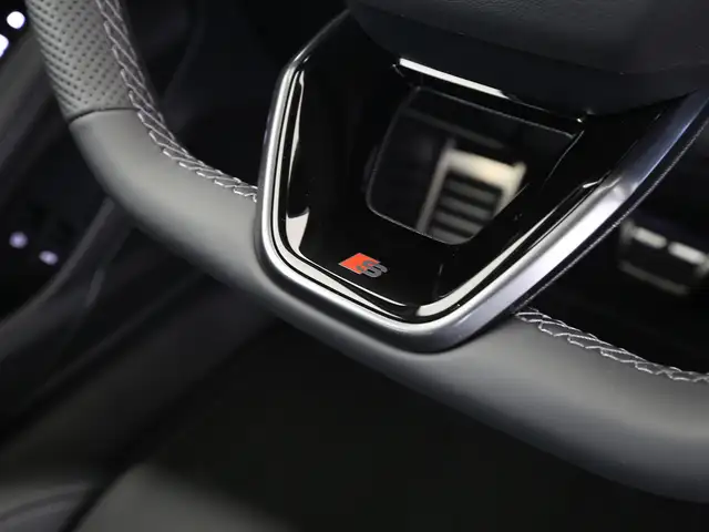 Audi A6 view 17