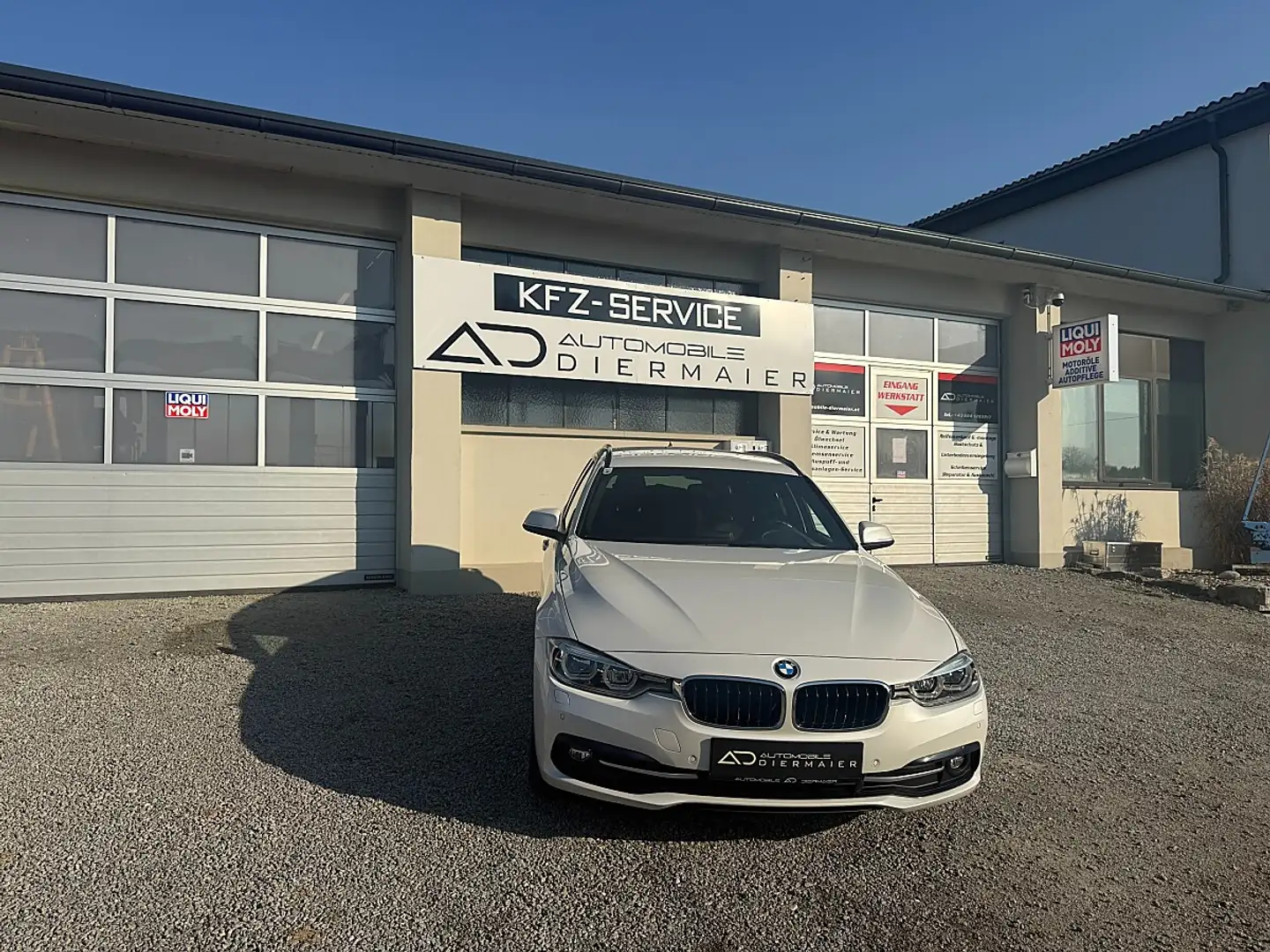 BMW 320 d xDrive Touring Sport Line Aut. Weiß - 2