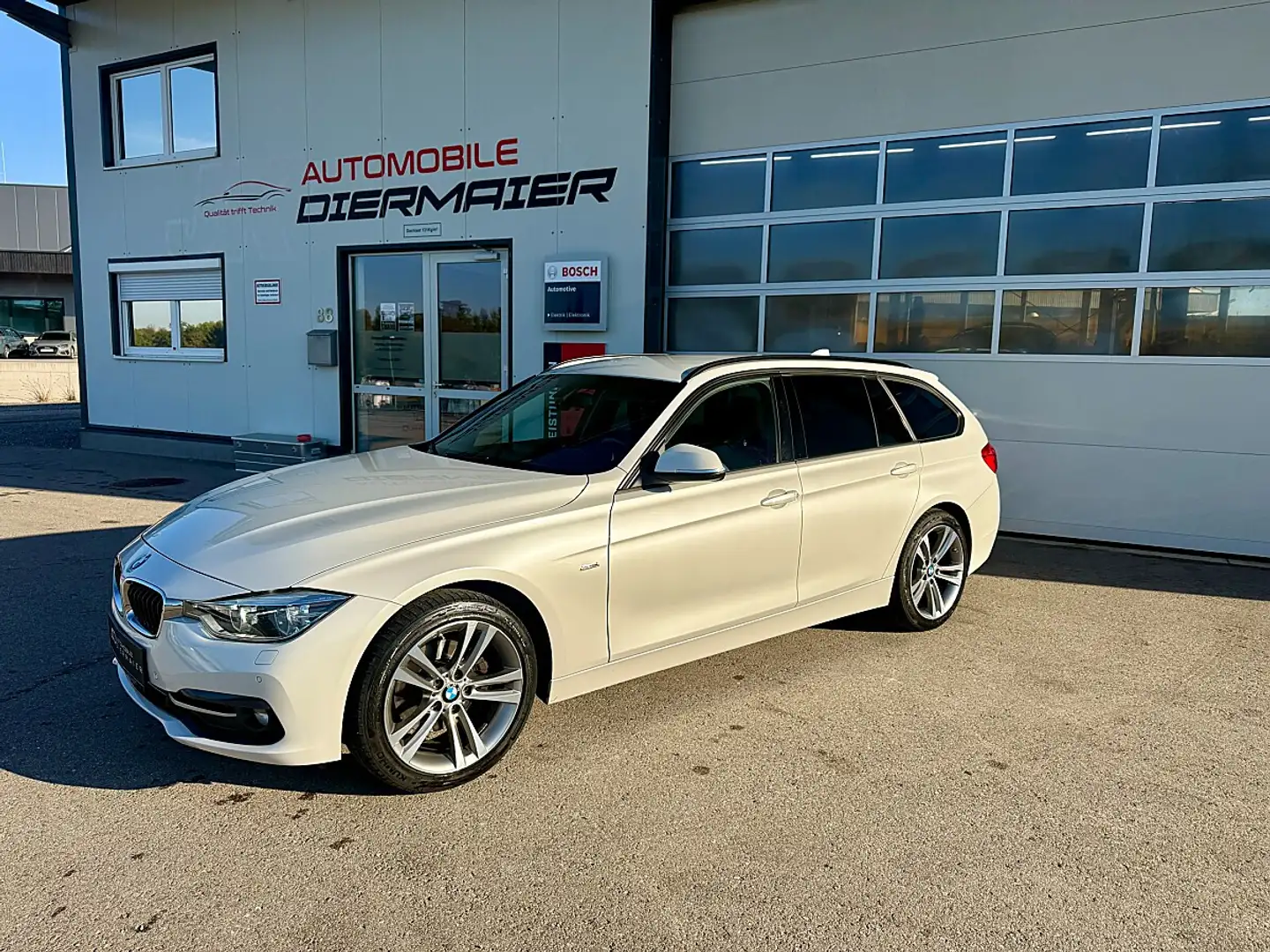 BMW 320 d xDrive Touring Sport Line Aut. ''LED*NAVI*SIHZ'' Weiß - 2