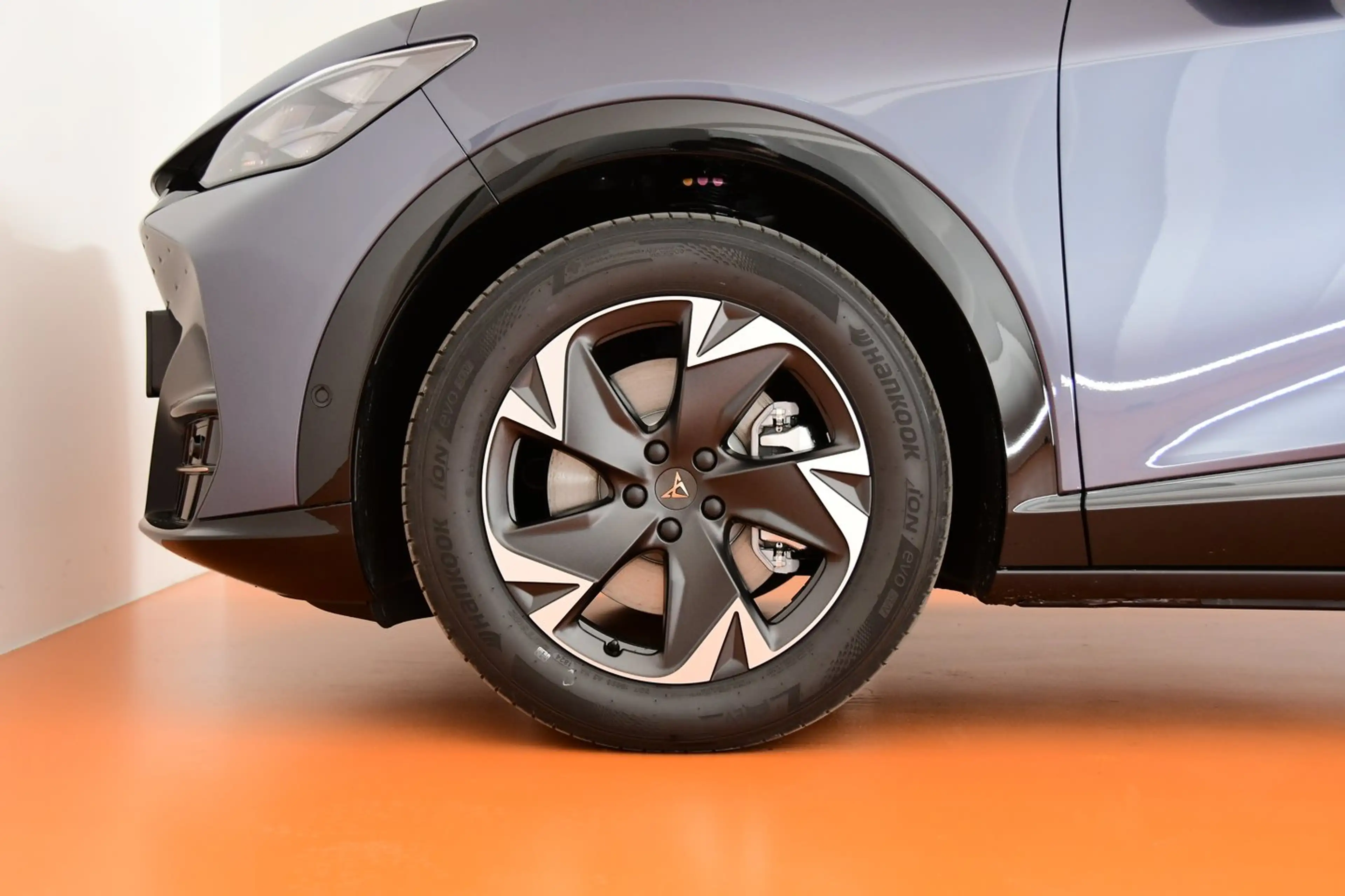 CUPRA Tavascan 210kW/286PS — photo 14