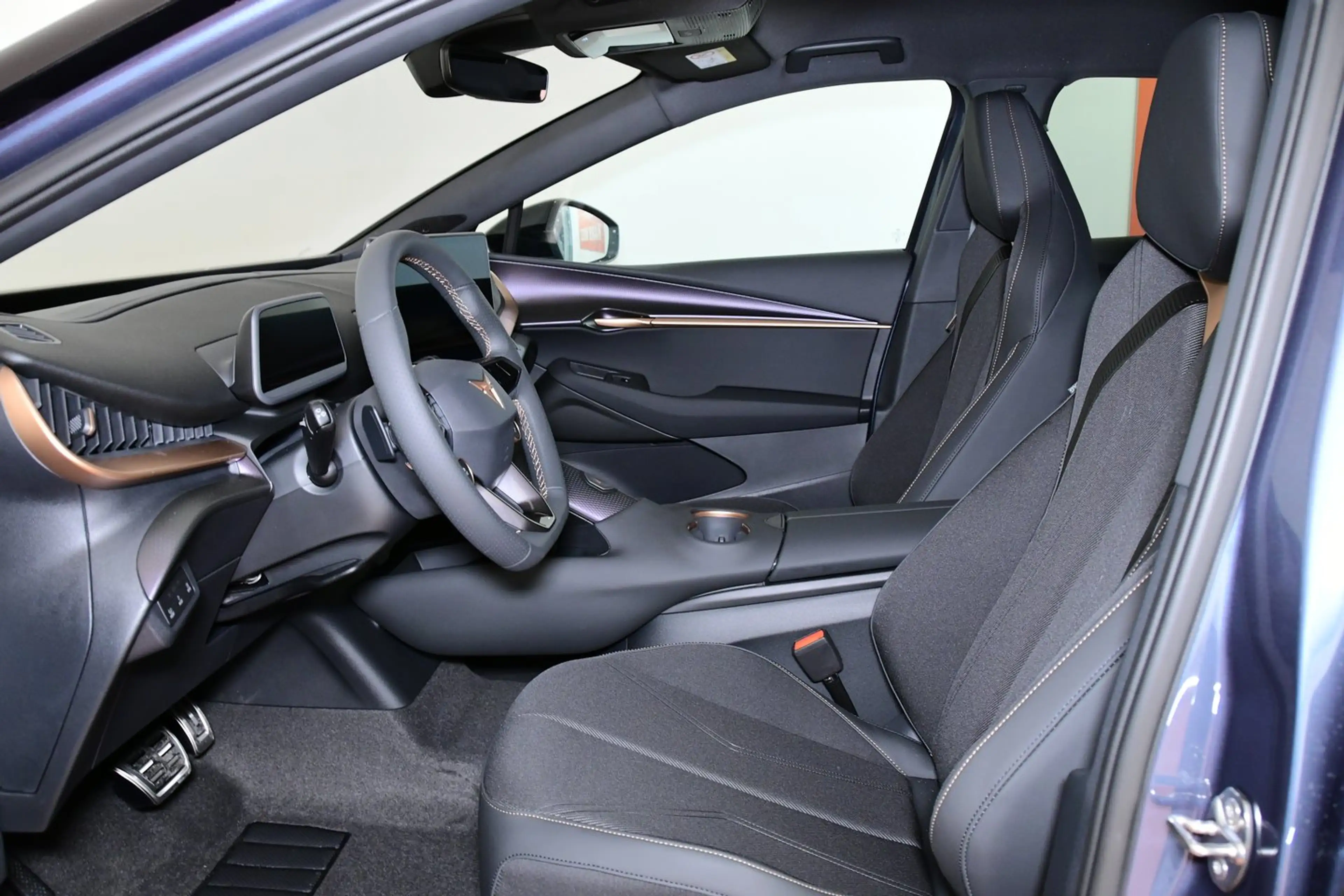 CUPRA Tavascan 210kW/286PS — photo 6