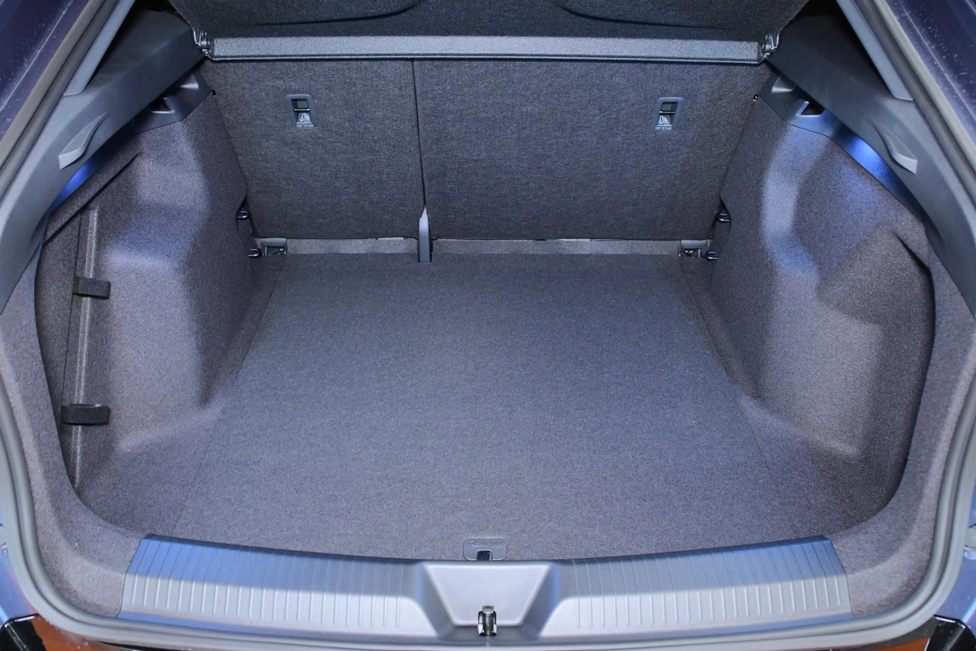 CUPRA Tavascan 210kW/286PS — photo 13