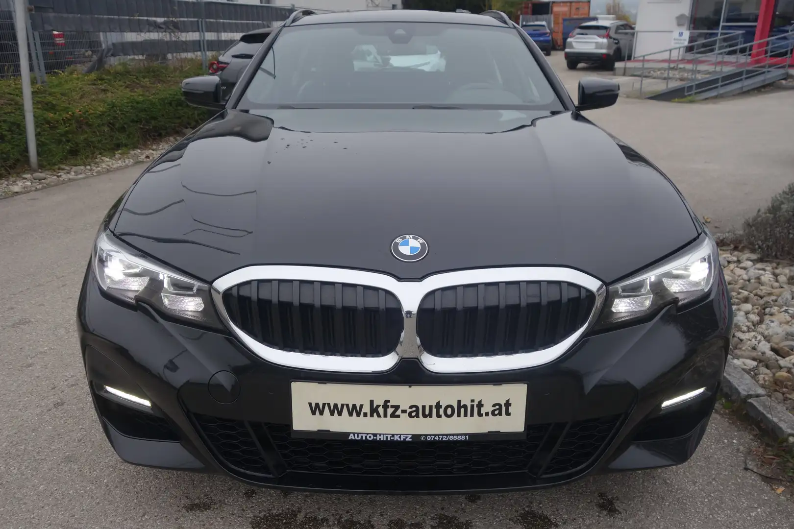 BMW 318 318d Touring M Sport ***leasingfähig*** Zwart - 2