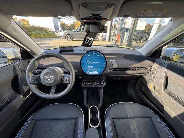 MINI Cooper SE PANO Keyless HuD Lenkradhzg Paket M