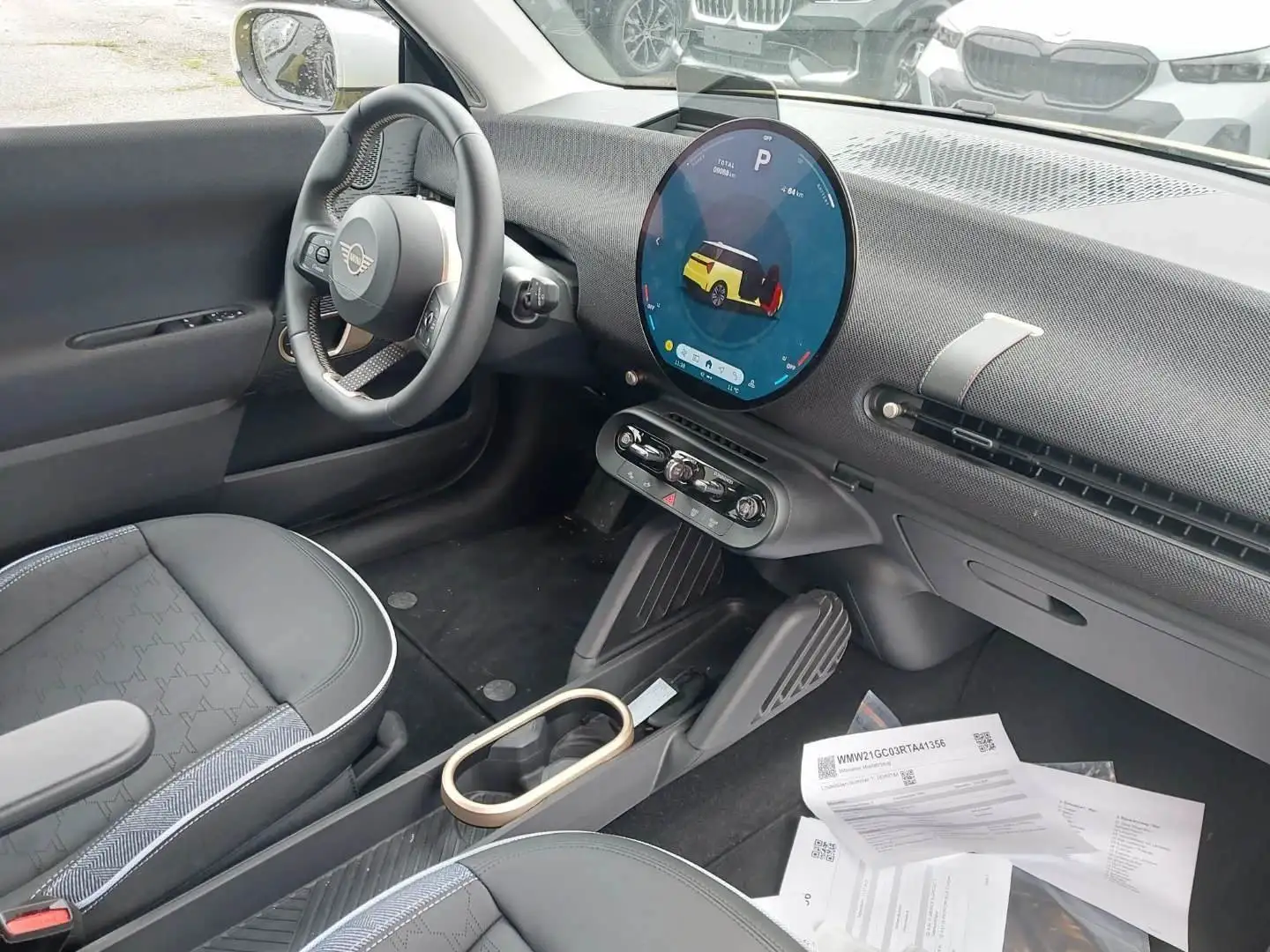 MINI Cooper SE PANO Keyless HuD Lenkradhzg Paket M Gelb - 2