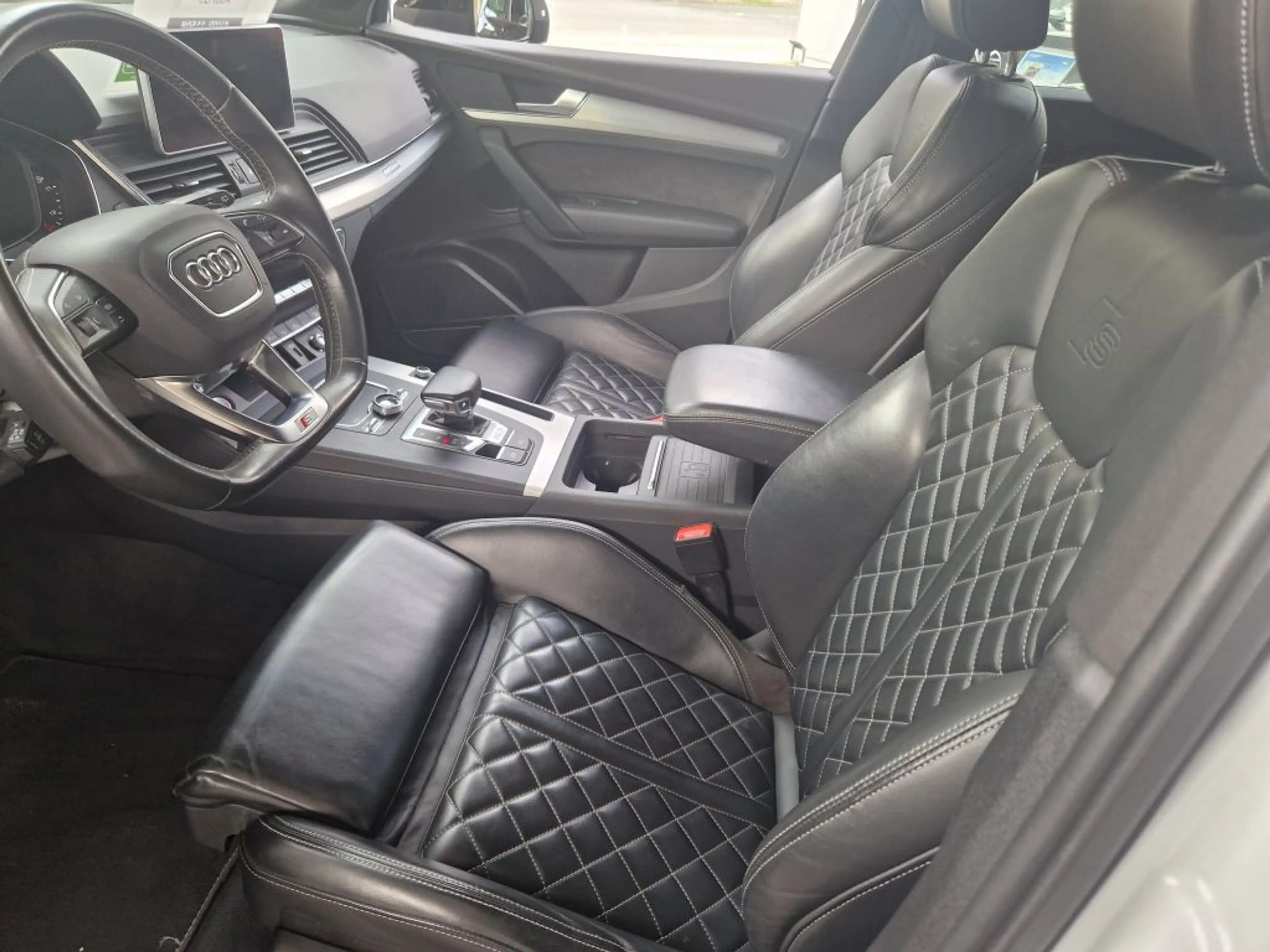 Audi SQ5 TDI quattro tiptronic — photo 15