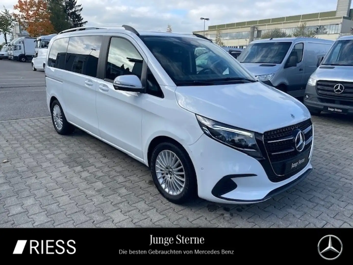 Mercedes-Benz V 220 d STYLE Kompakt el.Schiebe SpurW W-Paket Weiß - 1