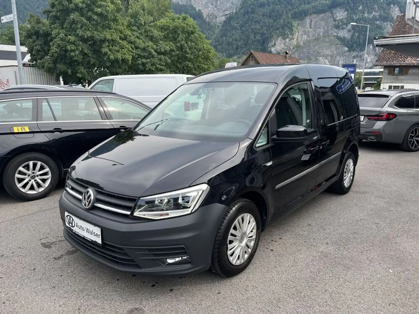 Volkswagen Caddy Trendline BlueMotion 2,0 TDI Schwarz - 1