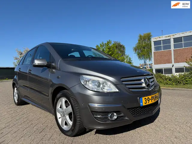 Mercedes-Benz B 160 BlueEFFICIENCY Business Class