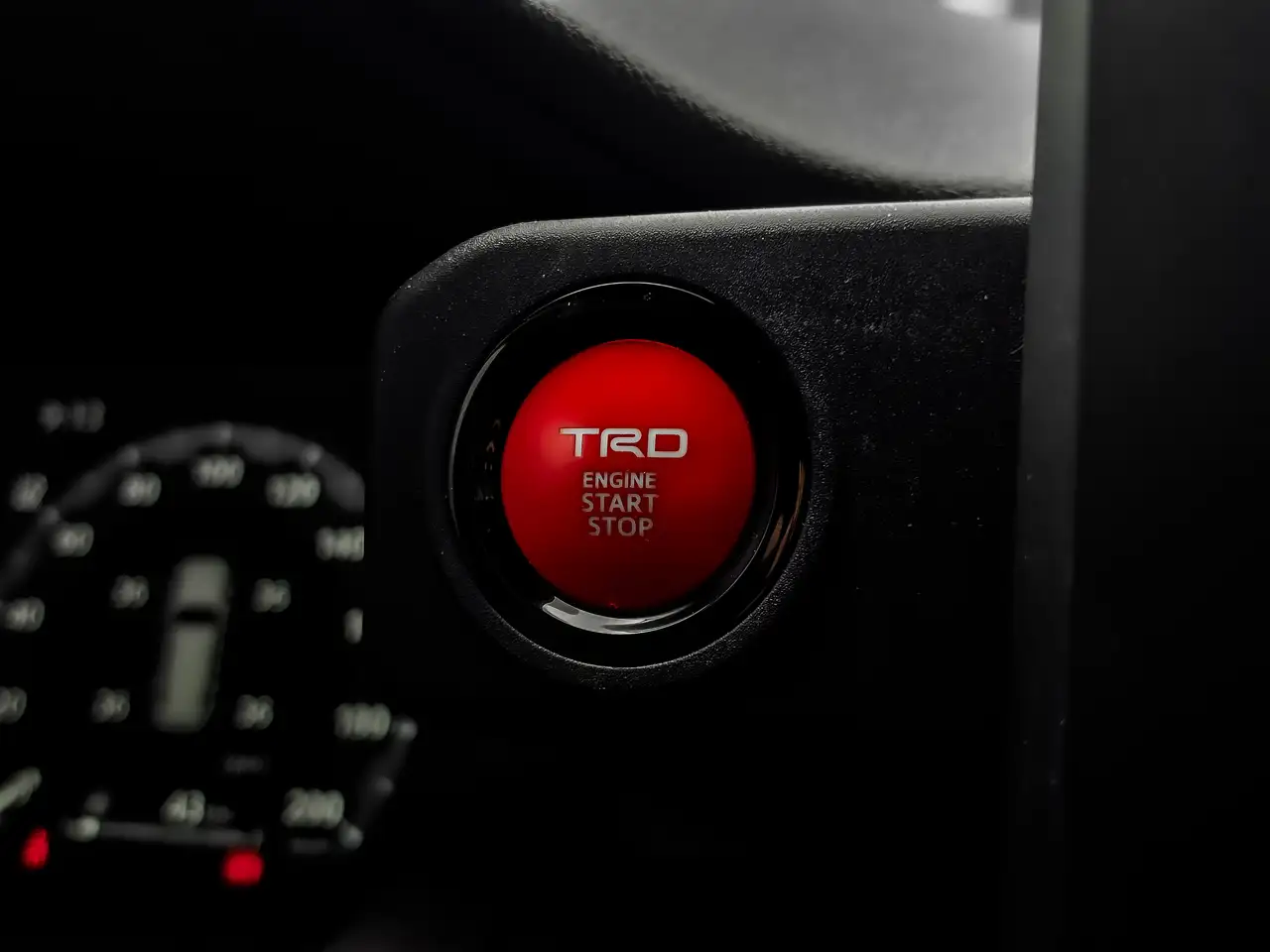 Toyota 4-Runner снимка Toyota 4-Runner