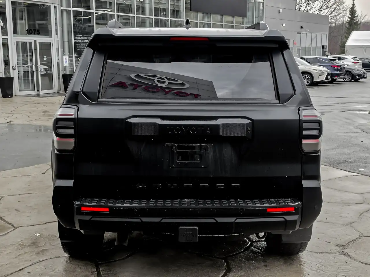 Toyota 4-Runner снимка Toyota 4-Runner