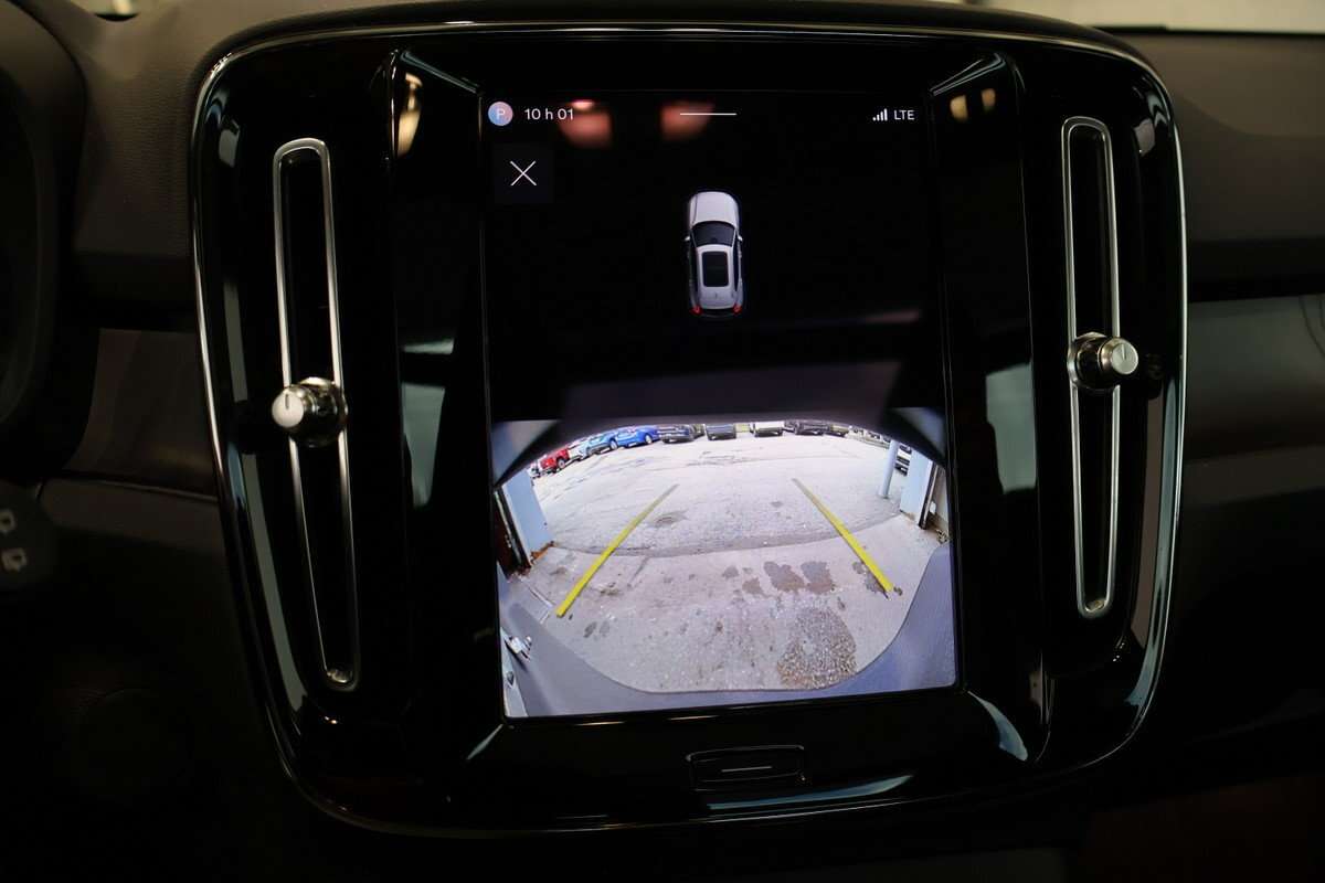 2023 Volvo XC40 RECHARGE PLUS PURE ELECTRIC + TWIN MOTOR thumb 15