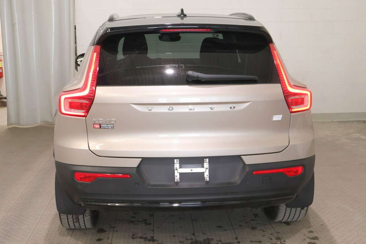 2023 Volvo XC40 RECHARGE PLUS PURE ELECTRIC + TWIN MOTOR thumb 25