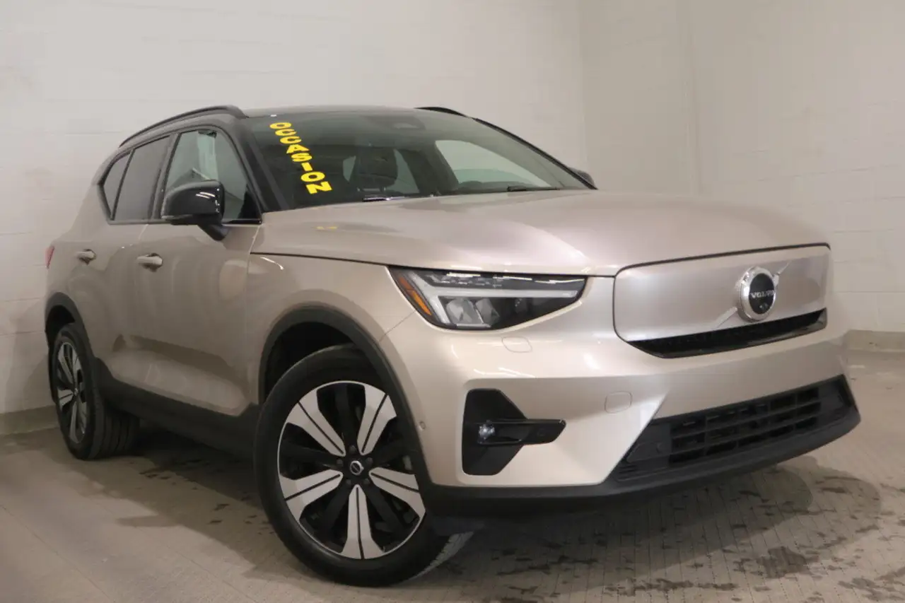 2023 Volvo XC40