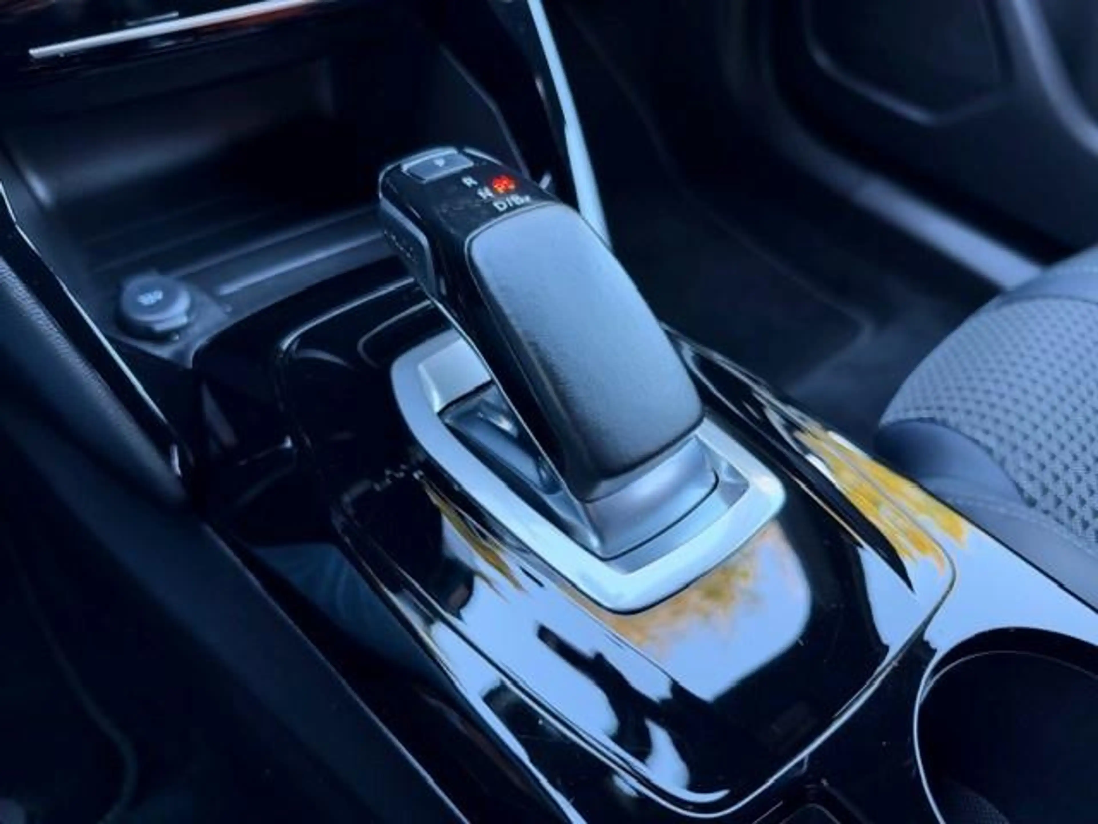 Peugeot e-2008 EV GT-Line 50 kWh/Navi/Carplay/3-Fase/Led/Cruise/ — photo 13