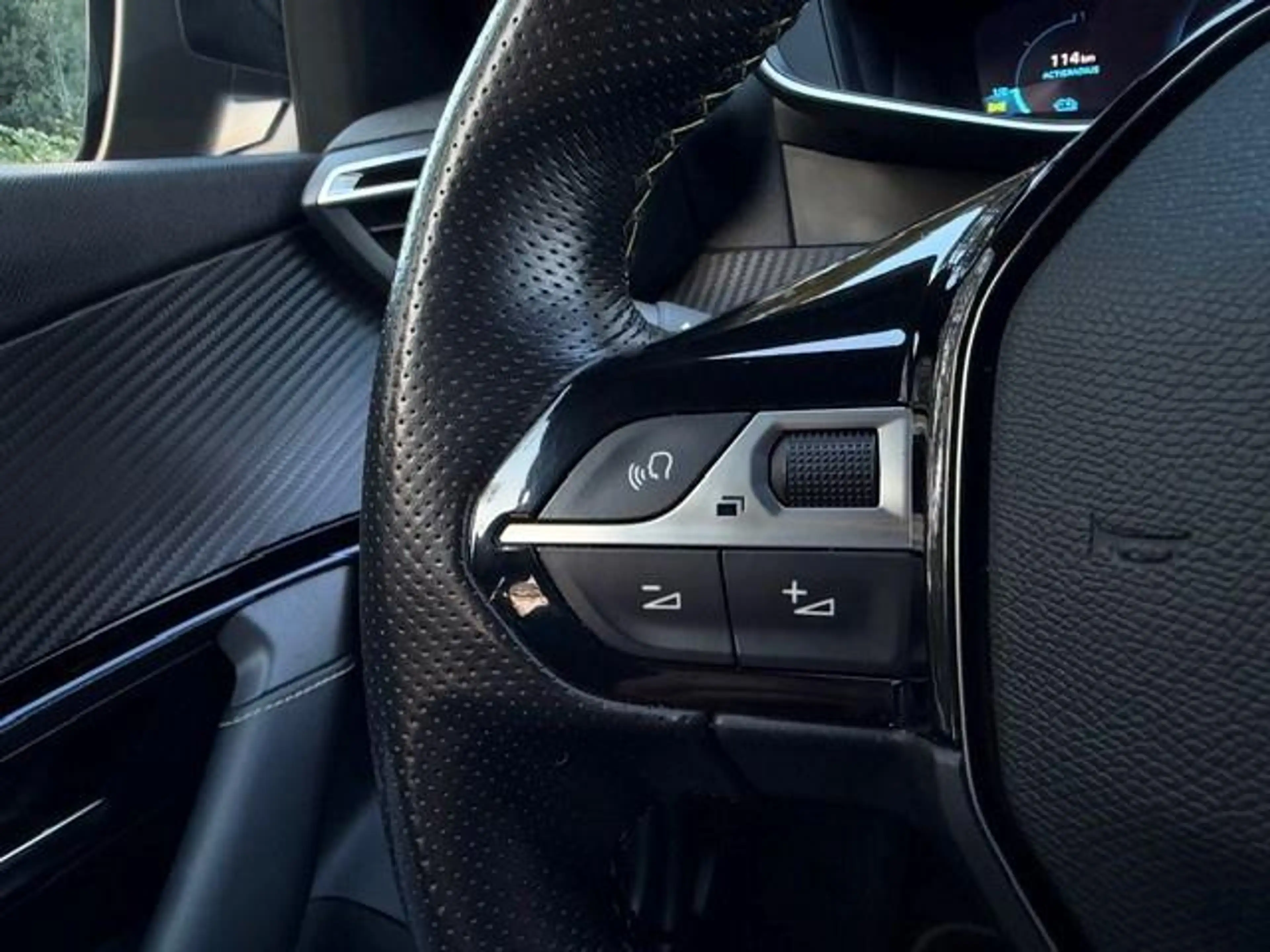 Peugeot e-2008 EV GT-Line 50 kWh/Navi/Carplay/3-Fase/Led/Cruise/ — photo 11