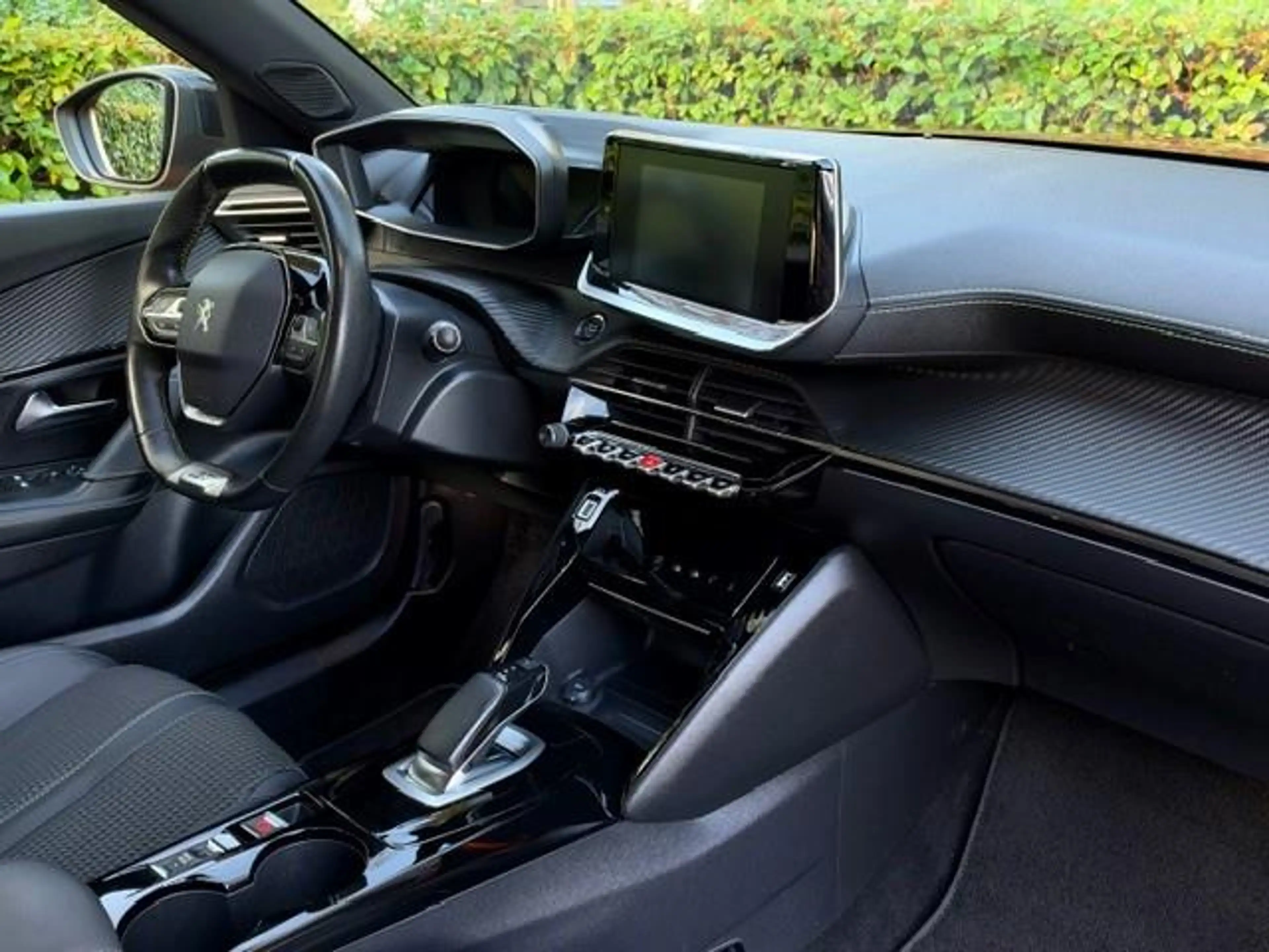 Peugeot e-2008 EV GT-Line 50 kWh/Navi/Carplay/3-Fase/Led/Cruise/ — photo 9