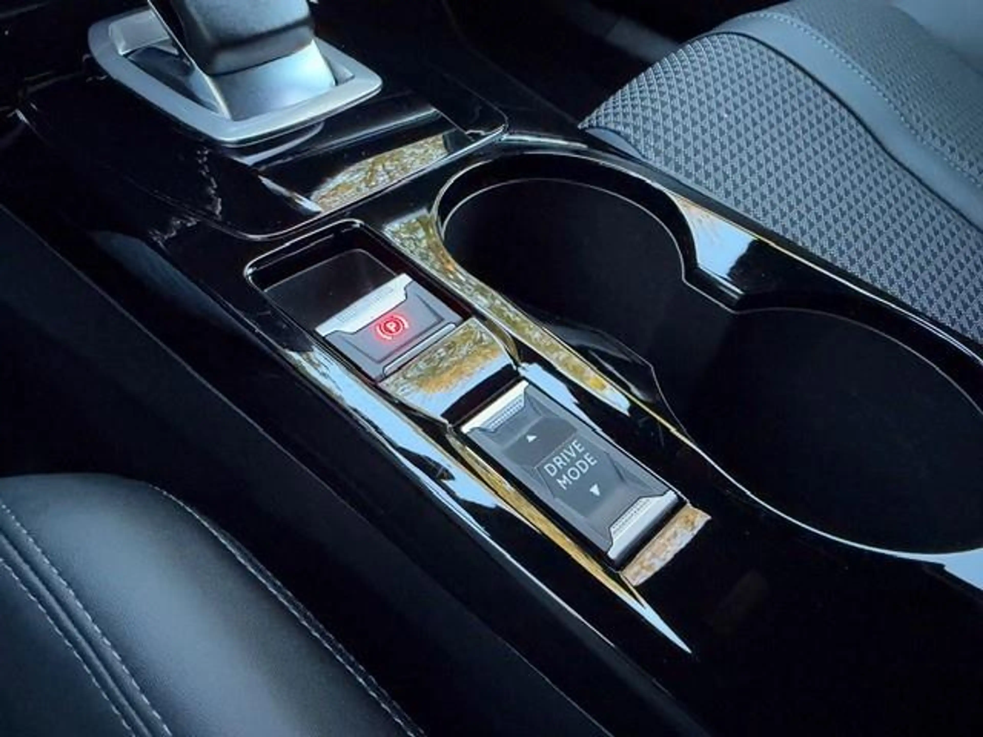 Peugeot e-2008 EV GT-Line 50 kWh/Navi/Carplay/3-Fase/Led/Cruise/ — photo 14
