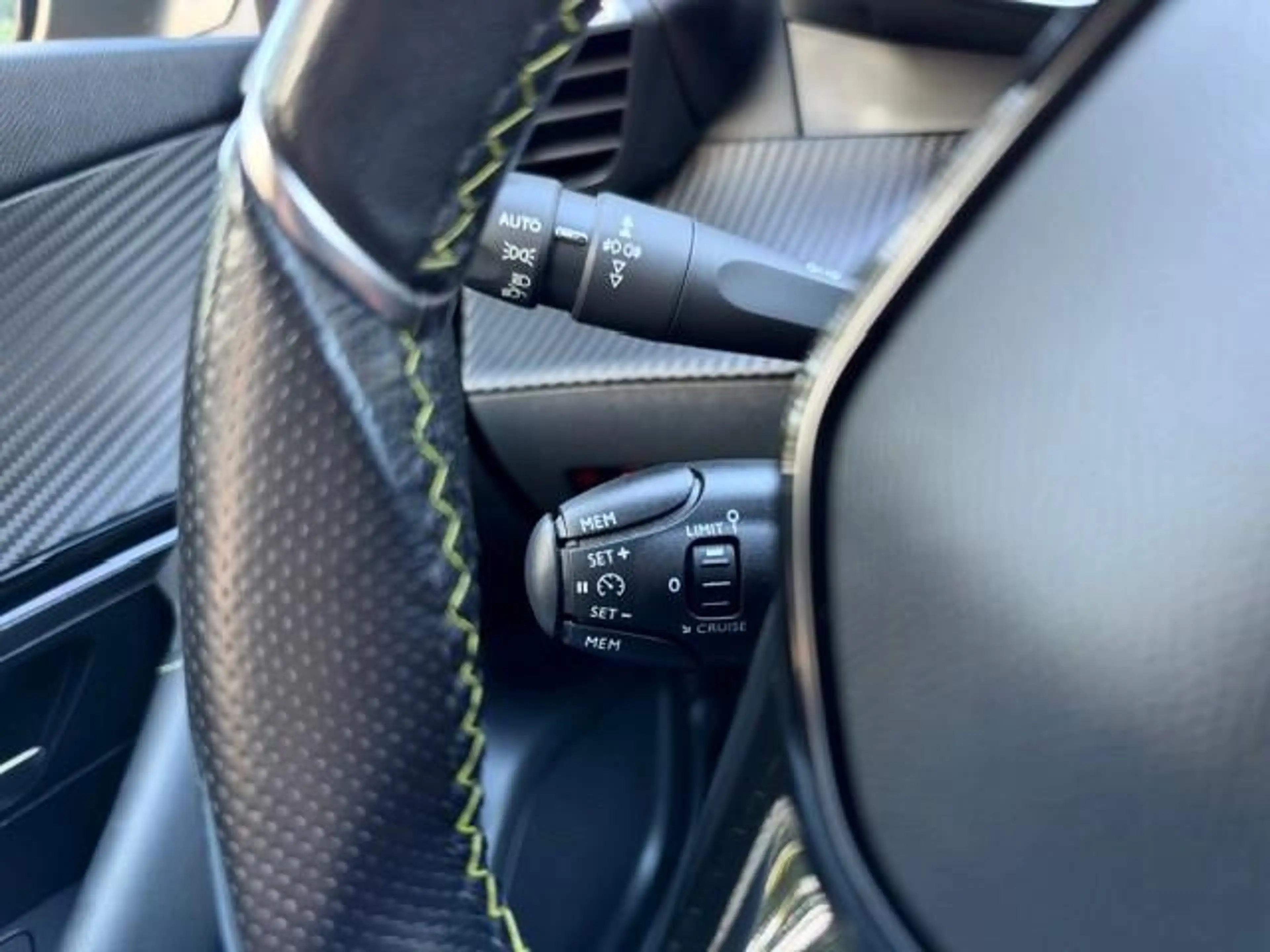 Peugeot e-2008 EV GT-Line 50 kWh/Navi/Carplay/3-Fase/Led/Cruise/ — photo 12