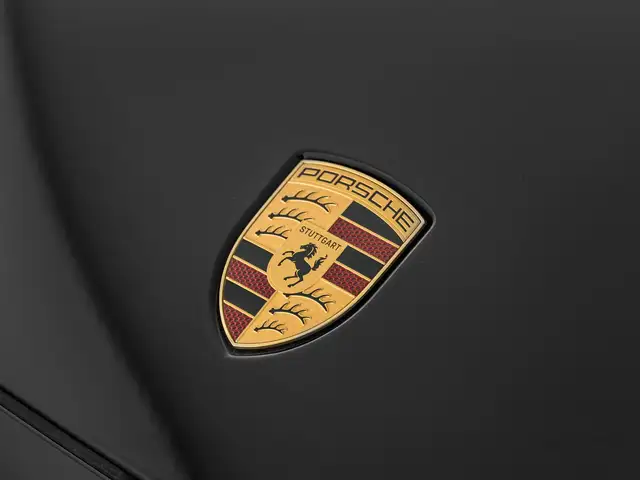 Porsche Cayenne view 15