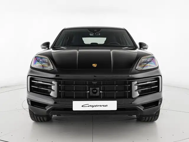 Porsche Cayenne view 4