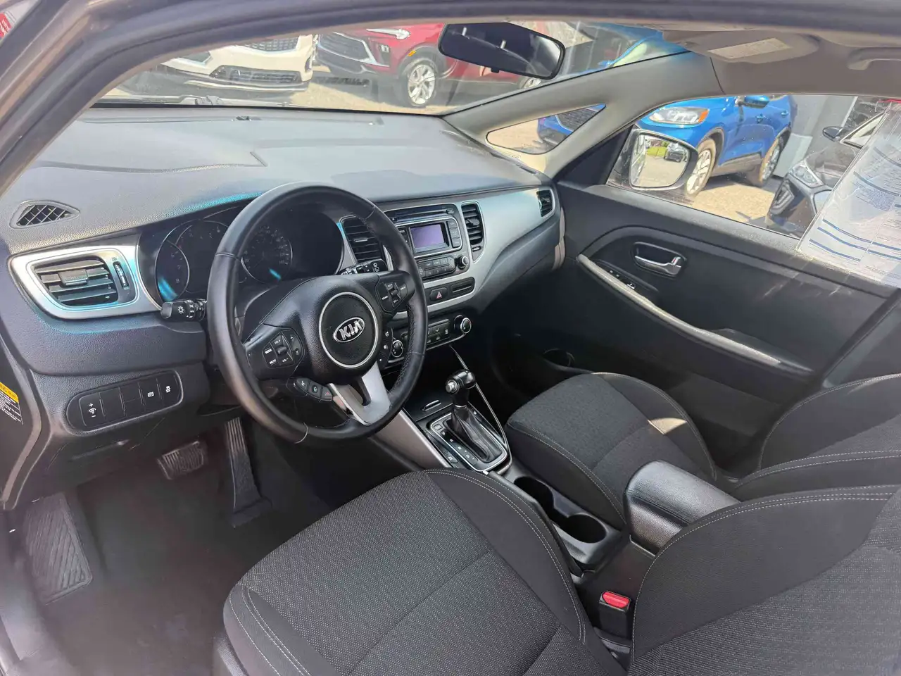 Kia Rondo fotografie Kia Rondo