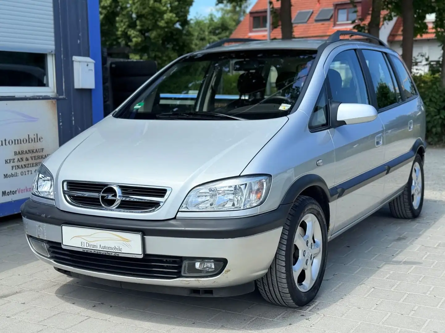 Opel Zafira A 2.2 Aut. 1.Hand/57TKM/7-Sitze/TÜV 07.26 Silber - 1
