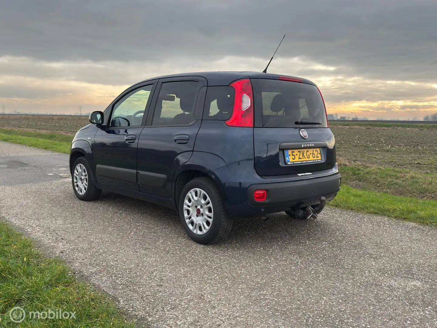 Fiat Panda 0.9 TwinAir Lounge Automaat nette staat trekhaak Blauw - 2