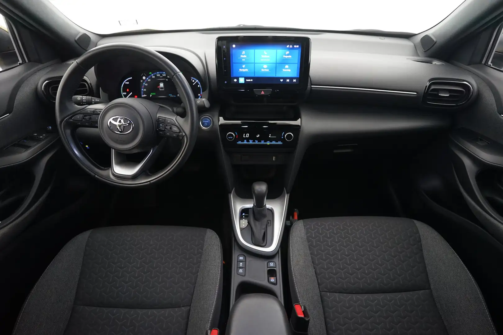Toyota Yaris Cross 1.5 Hybrid First Edition Geel - 2