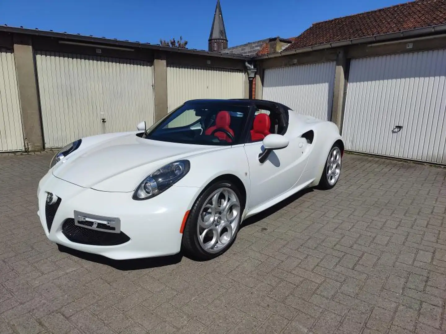 Alfa Romeo 4C Spider Bianco - 2