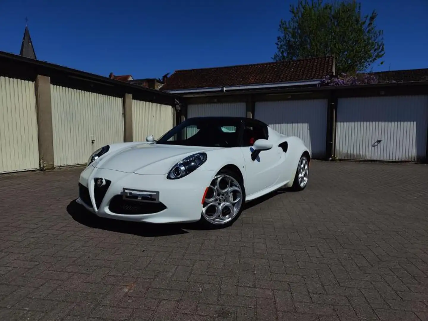 Alfa Romeo 4C Spider Bianco - 1