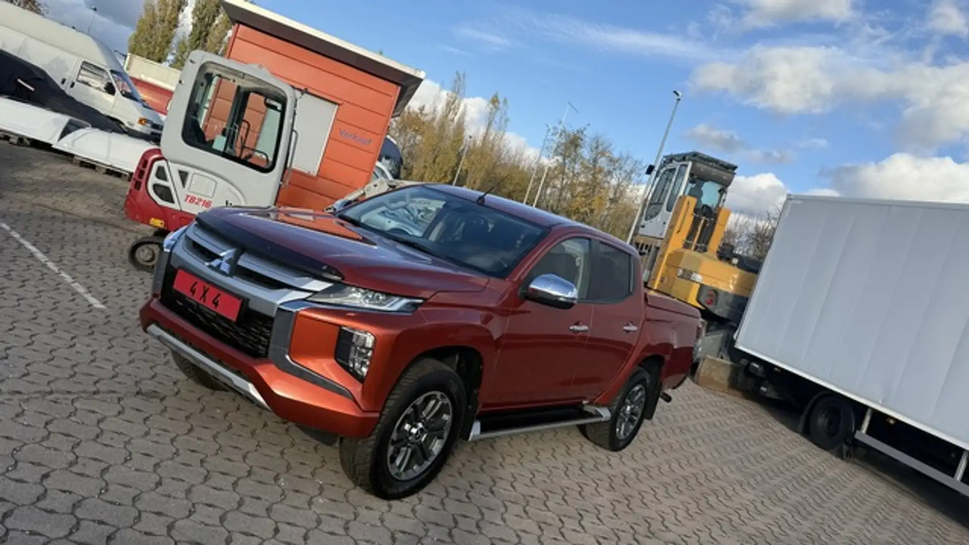 Mitsubishi L200 4x4 Heckdeckel Rfk Orange - 2