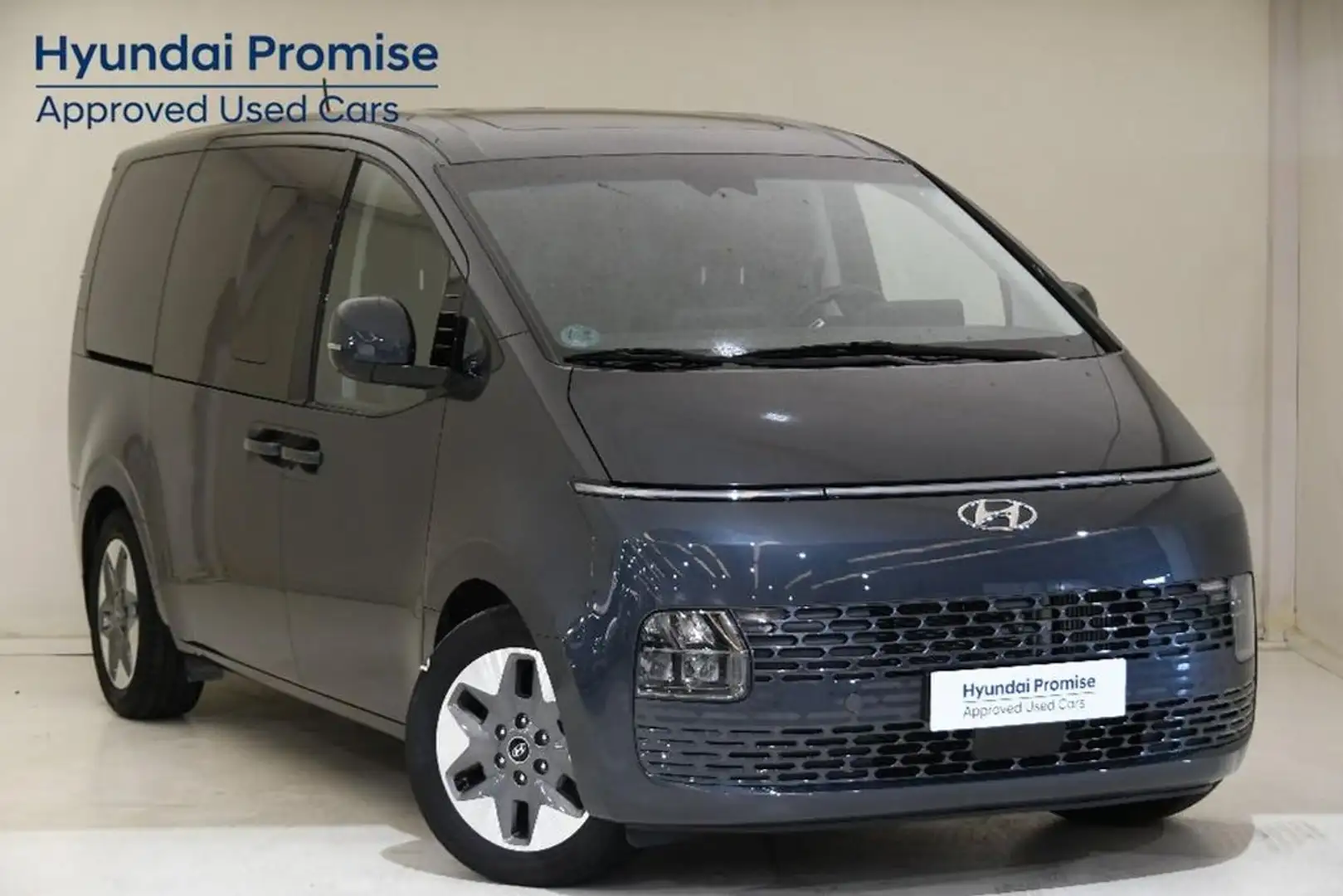 Hyundai STARIA 2.2 CRDI Style 4x4 9S Gris - 2