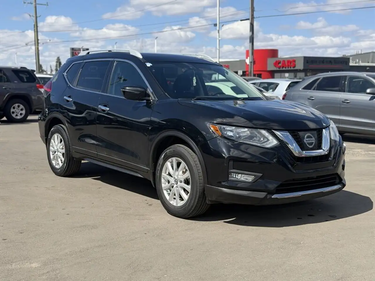 Nissan Rogue снимка Nissan Rogue