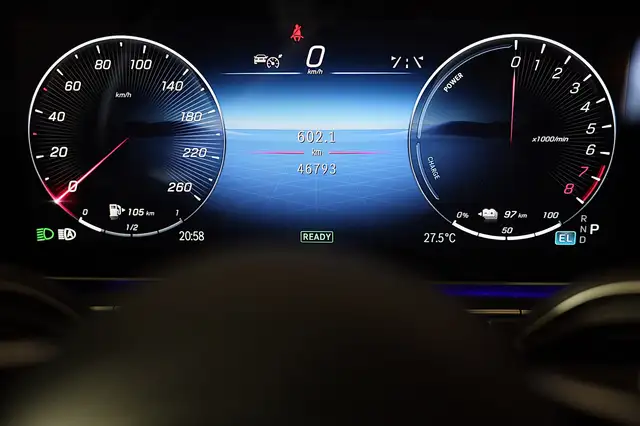 Mercedes-Benz GLE view 24