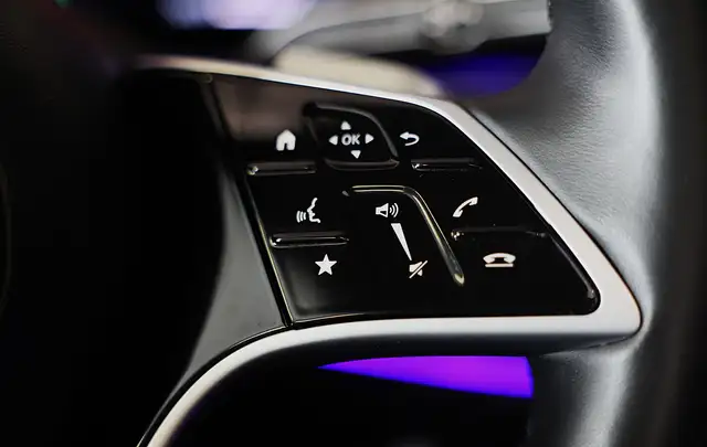 Mercedes-Benz GLE view 27