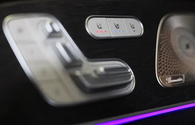 Mercedes-Benz GLE view 13
