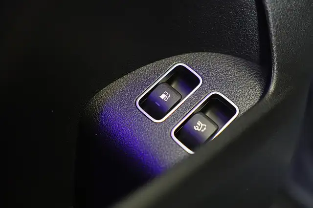 Mercedes-Benz GLE view 21