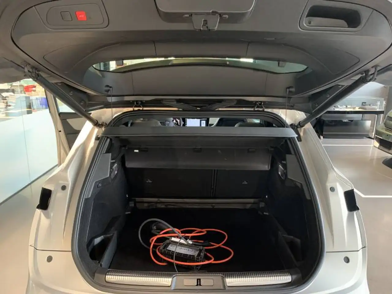 DS 7 1 E-Tense 4x4 300 Esprit de Voyage, миниатюра 12