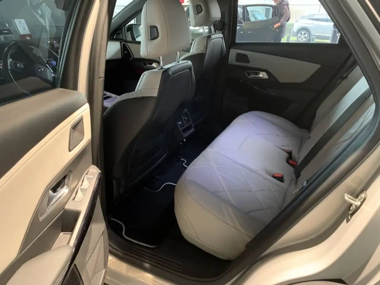 DS 7 1 E-Tense 4x4 300 Esprit de Voyage, миниатюра 11