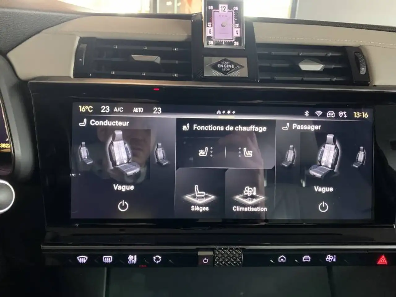 DS 7 1 E-Tense 4x4 300 Esprit de Voyage, миниатюра 23