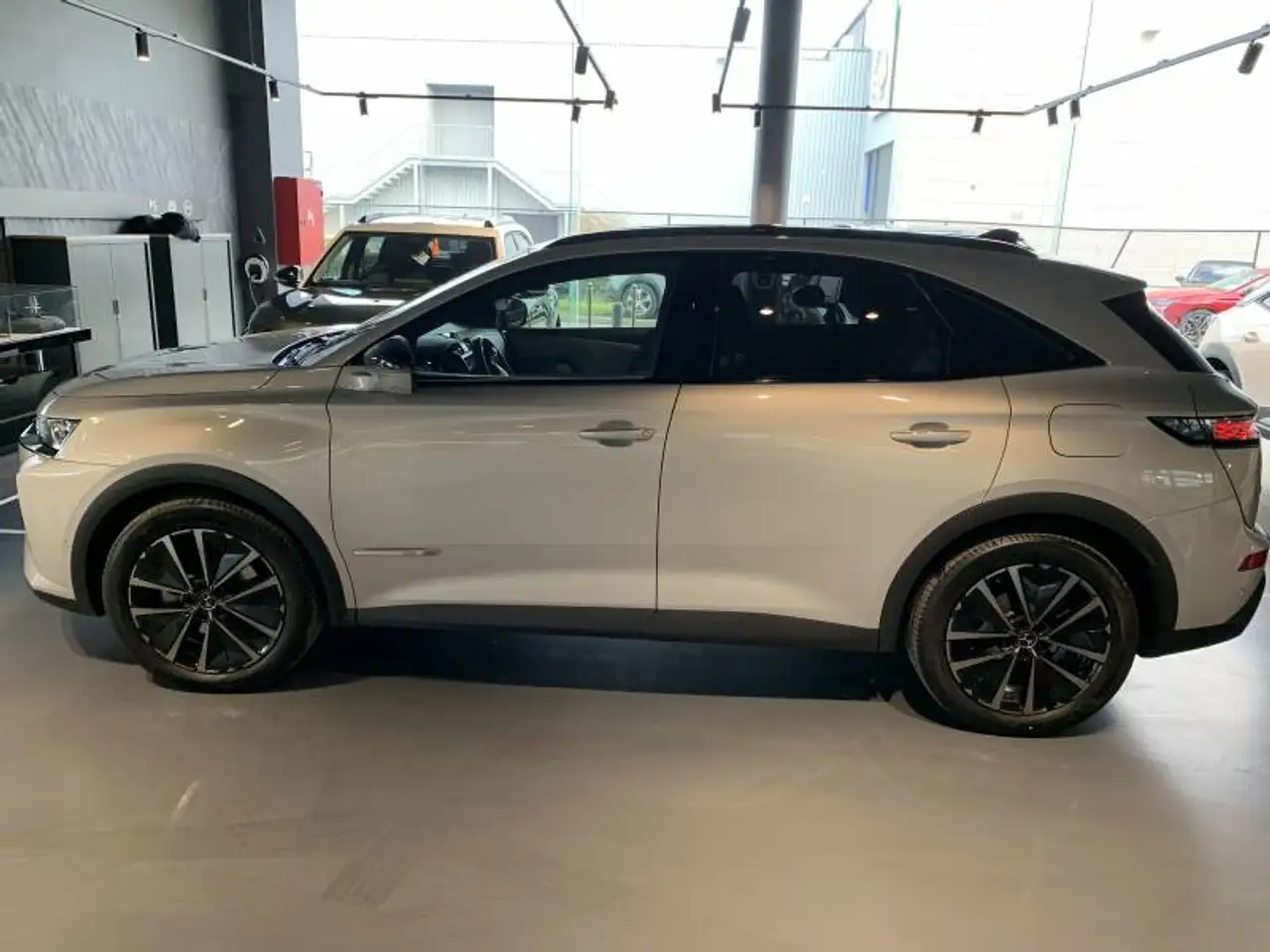 DS 7 1 E-Tense 4x4 300 Esprit de Voyage, миниатюра 7