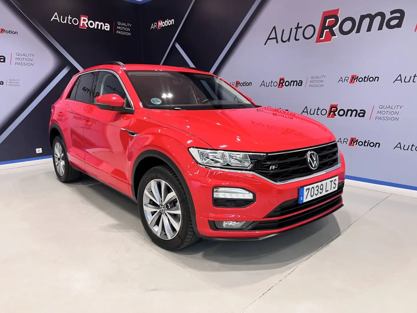 Volkswagen T-Roc 1.0 TSI Advance R-line 81kW Rojo - 1