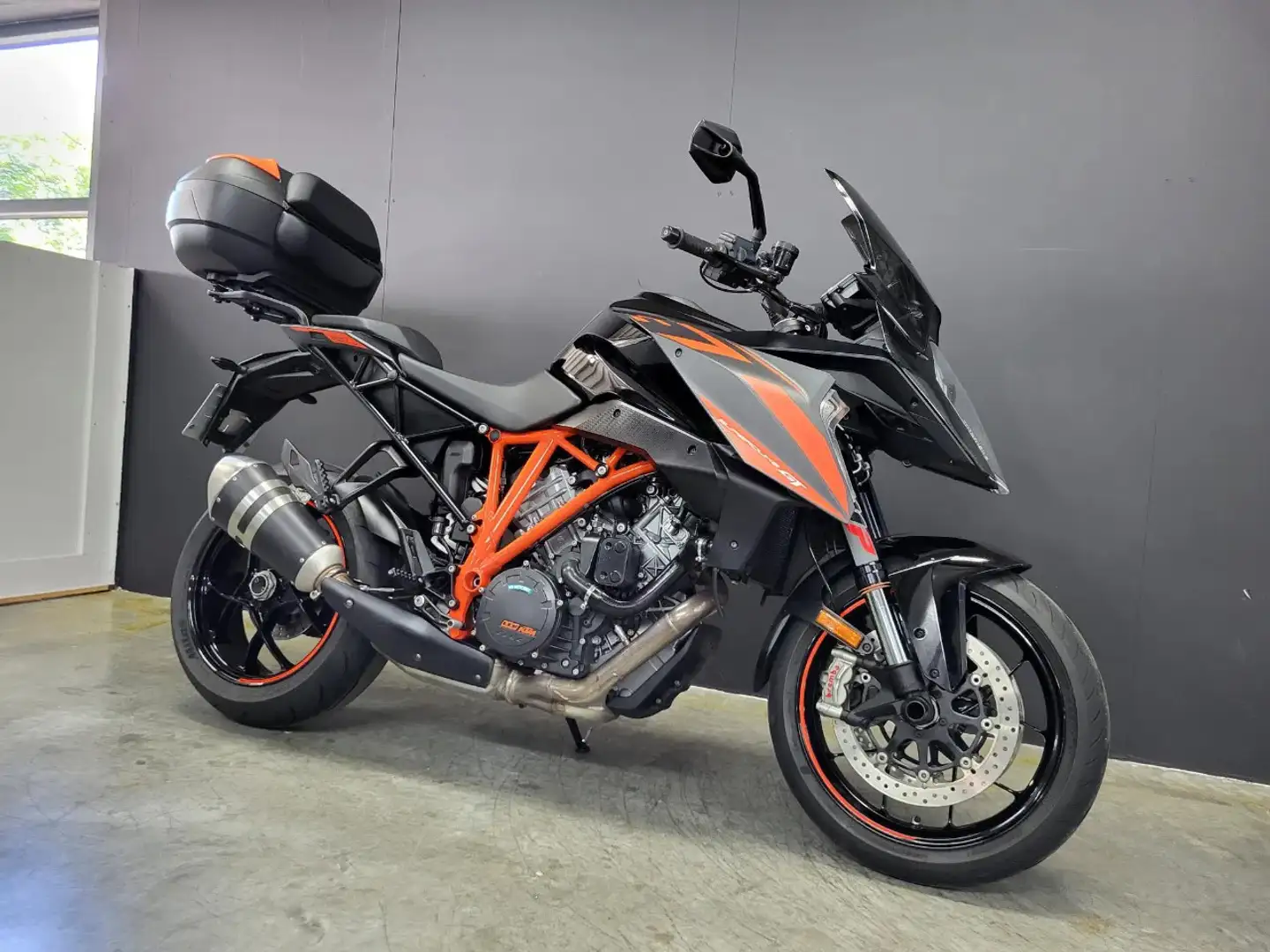 KTM 1290 Super Duke GT Superduke - 1