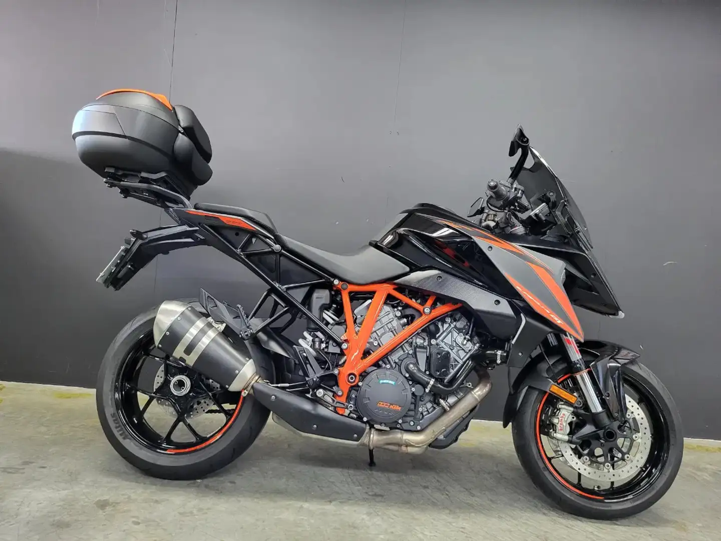 KTM 1290 Super Duke GT Superduke - 2