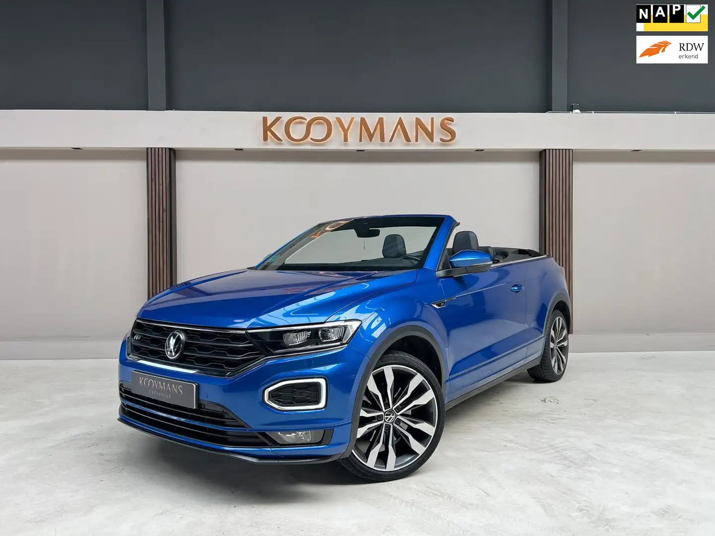 Volkswagen T-Roc Cabrio 1.5 TSI R-Line Business+ TREKHAAK/BLINDSPOT Blauw - 1