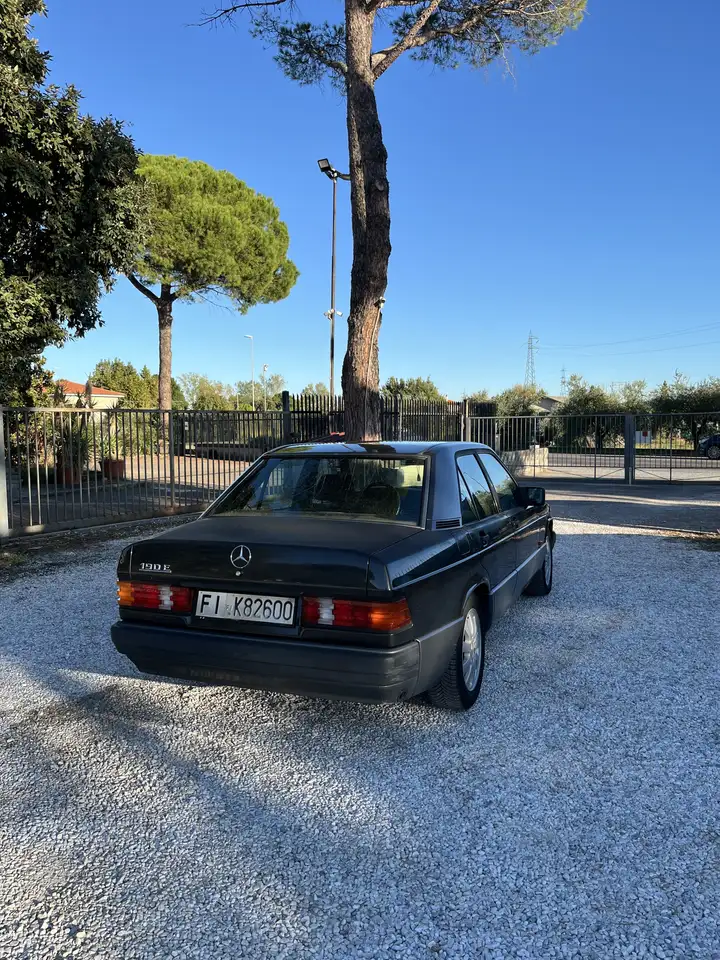 Mercedes-Benz 190 2.0 E 122cv, foto 4