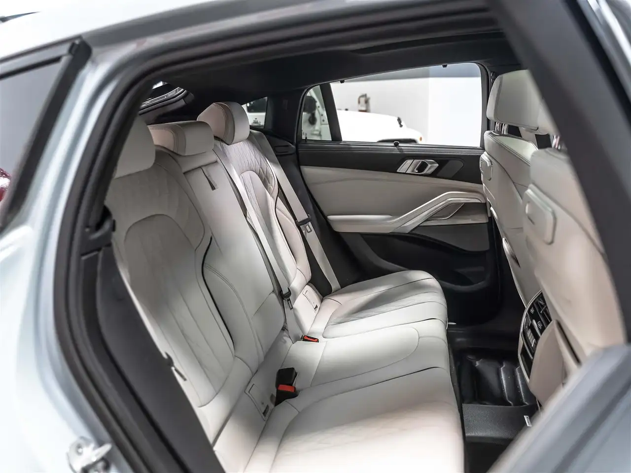 BMW X6 снимка BMW X6